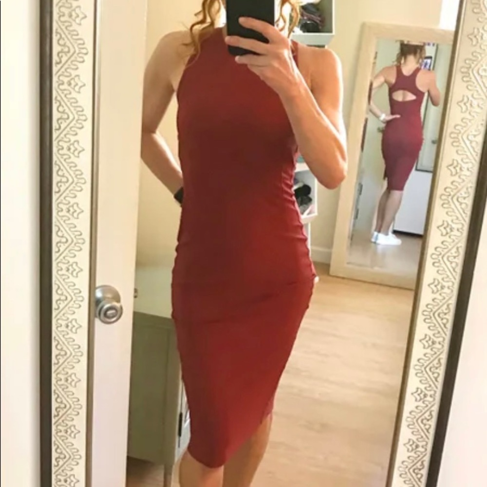 Lululemon brunch and back dress